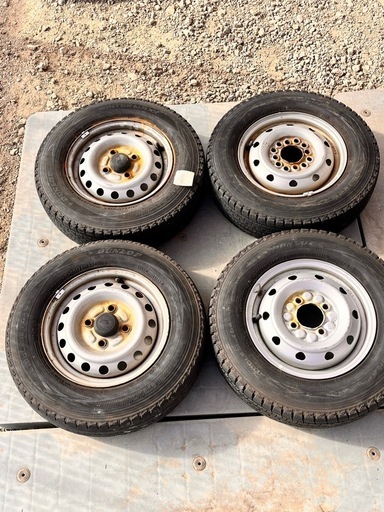 145/80R12 80/78N LT スタッドレスタイヤ