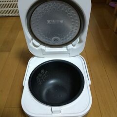Haier マイコンジャー炊飯器（３合炊き）の画像