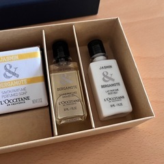 L'OCCITANE ジャスミン＆ベルガモット セット シャンプー・ボディソープの画像
