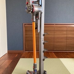 Dyson v8 fluffy
