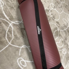 ヨガマット　LAVAで使用可サイズ　ワインレッド