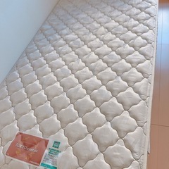 シングルベッドとマットレス