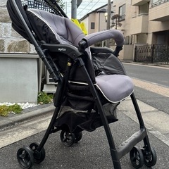 Apricaベビーカー1