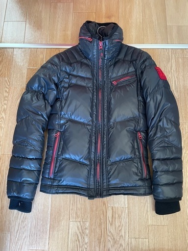 売れてしまいました！DIESELダウンジャケットフード付き