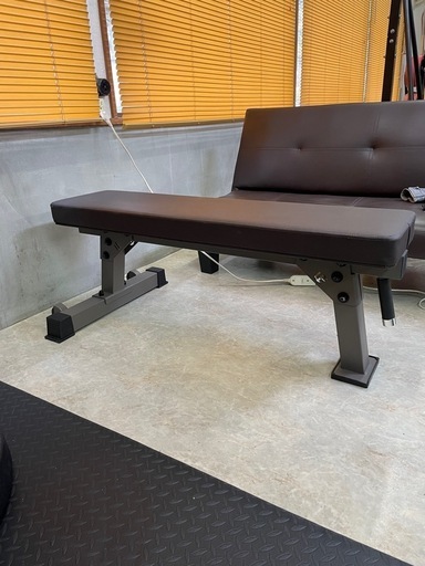リーディングエッジ　固定式フラットベンチ　ハイグレードタイプ　トレーニング