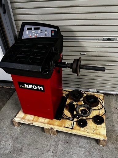 ホイール　バランサー精度確認済　エイワ　30インチ　自動車　タイヤ整備