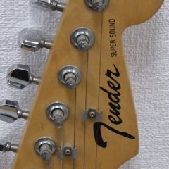  15533 【エレキ・ギター】 メーカー等詳細不明 ケース・ベルト付き 良品 ケース汚れ有の画像