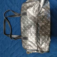 ハンドバック　　シルバー　の画像