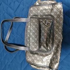 ハンドバック　　シルバー　