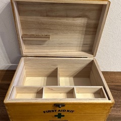 救急箱 の画像