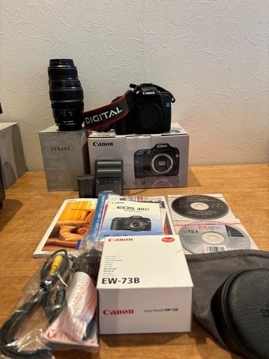【値下げしました】Canon デジタル一眼レフカメラ EOS 40D と望遠レンズ2つセット　付属品&外箱付き