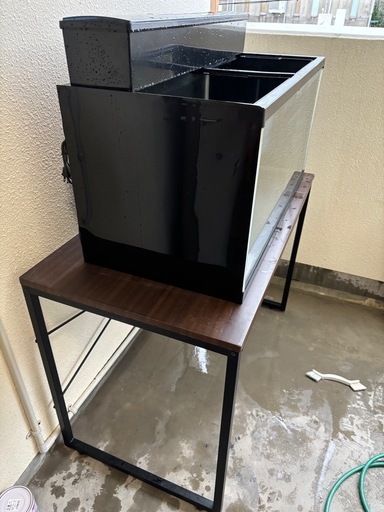 ガラス水槽と台