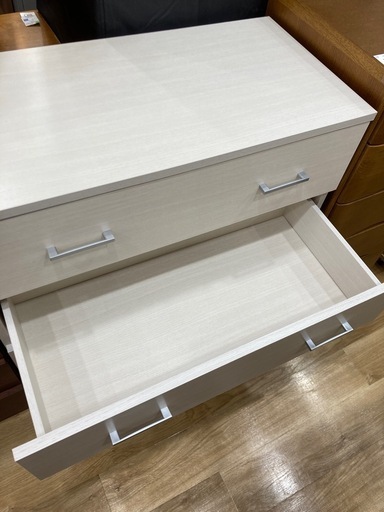 【トレファク高槻店】取りに来れる方限定！ナチュラルな4段チェストのご紹介です！