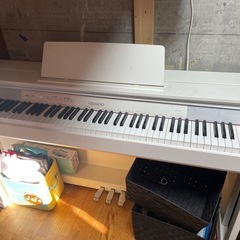 電子ピアノ　セルヴィアーノ