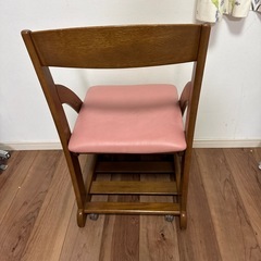 カリモク　椅子の画像