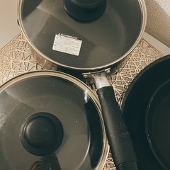 フライパン、片手鍋の画像