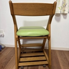 学習椅子の画像