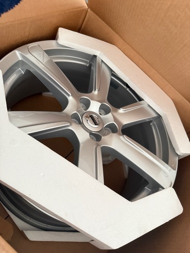 ボルボXC90ホイール19インチ