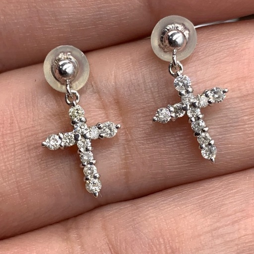 ダイヤクロス　ピアス　両耳　K18WG 1.5g