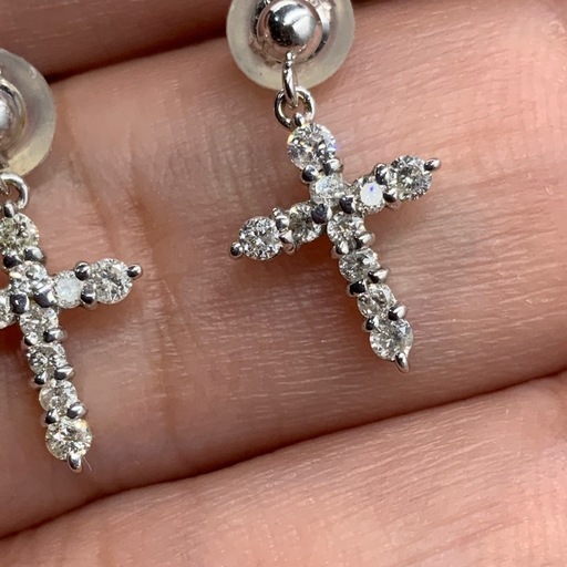 ダイヤクロス　ピアス　両耳　K18WG 1.5g