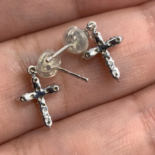 ダイヤクロス　ピアス　両耳　K18WG 1.5g