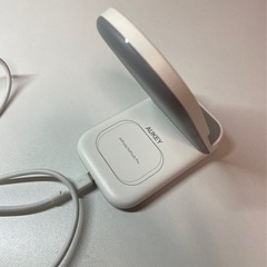 AUKEY ワイヤレス充電器 2台同時充電可の画像