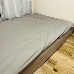 シングルベッド