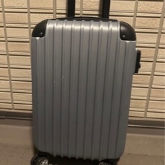 【12/28にお取引可能な方】スーツケース/キャリーバッグ