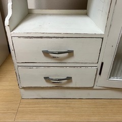 レトロな棚