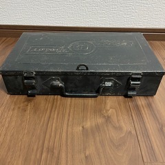 旧トヨタロゴ　道具箱　アンティーク置物の画像