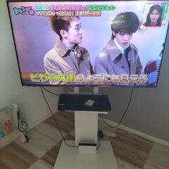 テレビスタンド　ロータイプ　