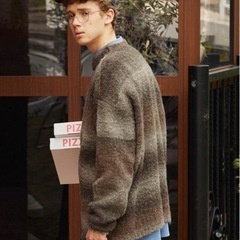 【年末限定最終値下げ】ウール混ブークレヤーン オーバーサイズクルーネックプルオーバーニットの画像