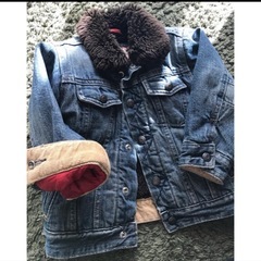 GAP かわいいデニムジャケット　もこもこの画像