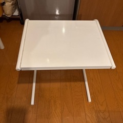 小物置きの画像