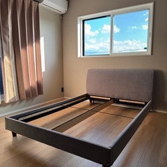ダブルベッドフレーム（要組み立て）の画像