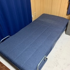 ソファーベッドの画像