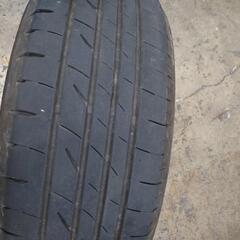 ブリジストンタイヤPLAYZPX2　215/60R16 3年落ちの溝ありの画像