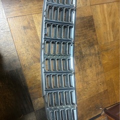y34グロリア 純正グリルの画像
