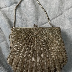 シェル型　バッグ　未使用　 ハンドバッグ　ショルダー がま口 メタル パーティー 結婚式の画像