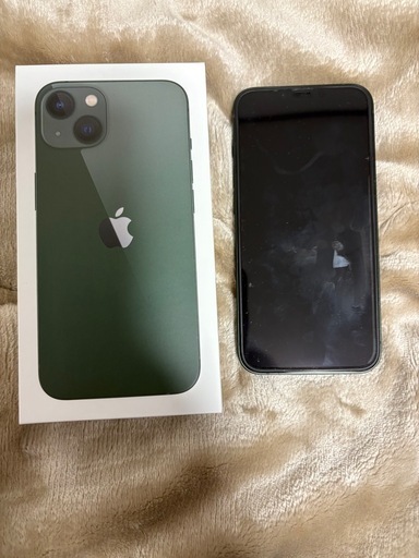 Apple iPhone 13 本体  \u0026  ケース付き