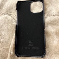 Apple iPhone 13 本体  &  ケース付きの画像