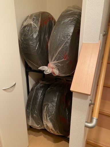 ピレリ　スタッドレスタイヤ/ホイール付　225/65/R17