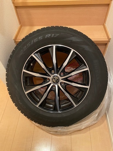 ピレリ　スタッドレスタイヤ/ホイール付　225/65/R17