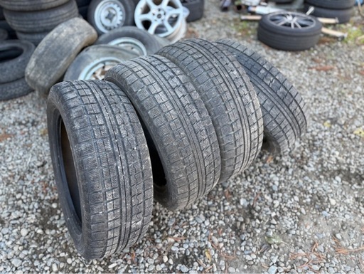 スタッドレス　235 50 18 4本