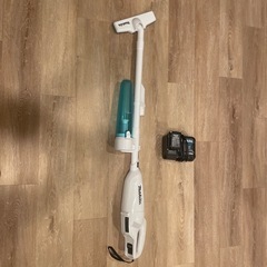 マキタ　無線掃除機　