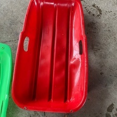 子供冬用品　　中古　ソリ　