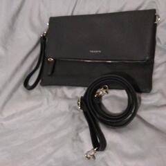 カバン30×21cm　肩掛けひも付き