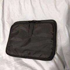 ビジネス　パソコンインナーケースB5