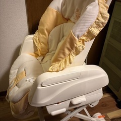 combi　ハイローチェアの画像