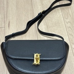 ショルダーバッグ